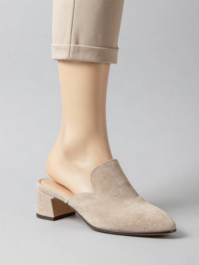 Tove mule med spids tå – Beige